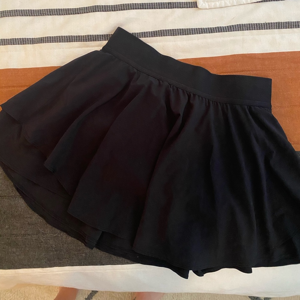 Like New, Lululemon Court Rival Skirt Size 8